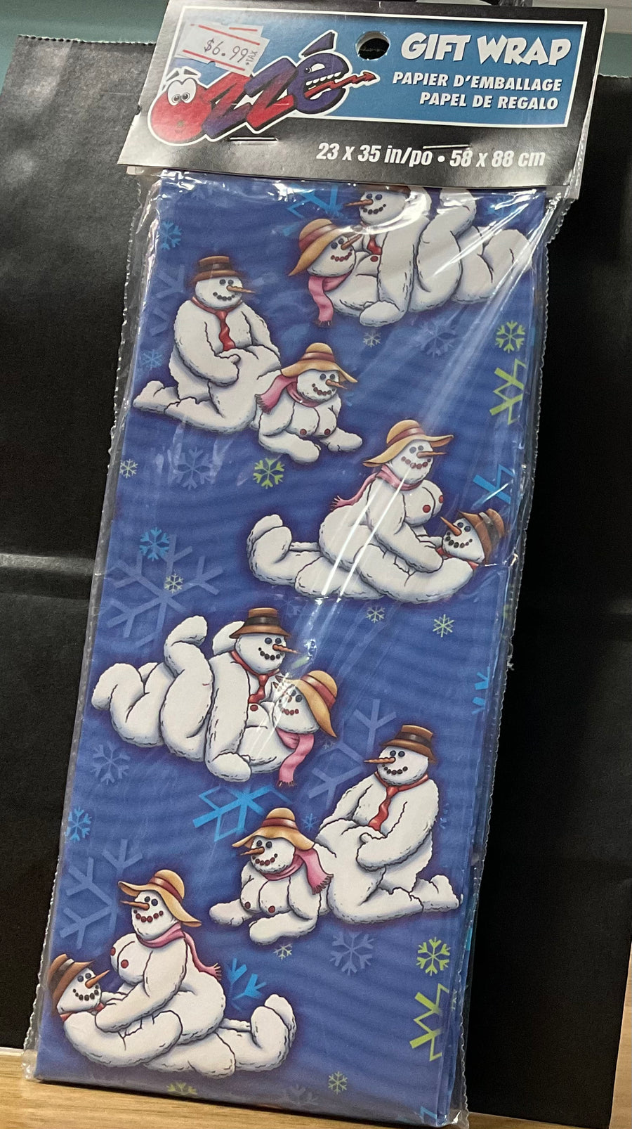 OZZE Gift Wrap Sexy Snowman